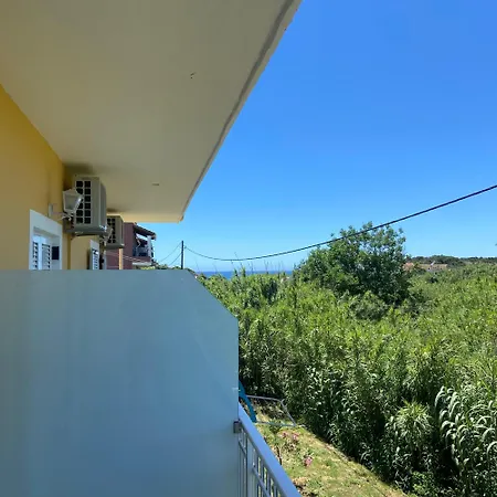 Basilika Haus Georgia * Marathias